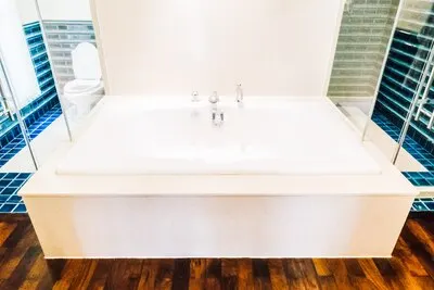 Bathtub
