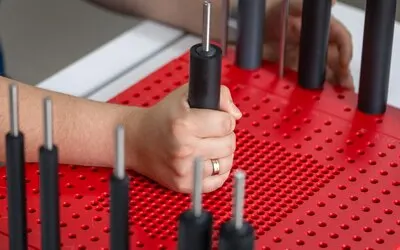 Development of movements of the radial wrist joint on a functional board for the hand