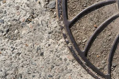 Contrasting outdoor textures