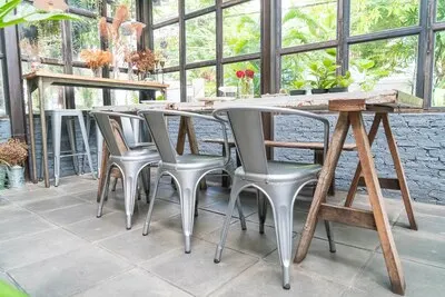 table set on dinning table