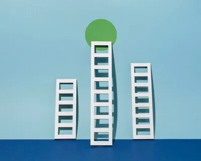Ladders arrangement with green circle