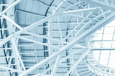 Building with steel structure