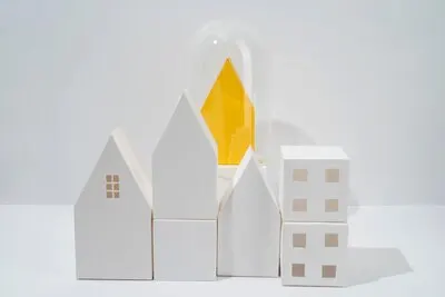 Paper style isolation arrangement